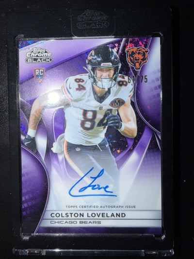 Card Topps Chrome Black 2025 Colston Loveland Chicago Bears Rookie Autograph RC Purple Refractor numerado /75, autografado e encapsulado, frente