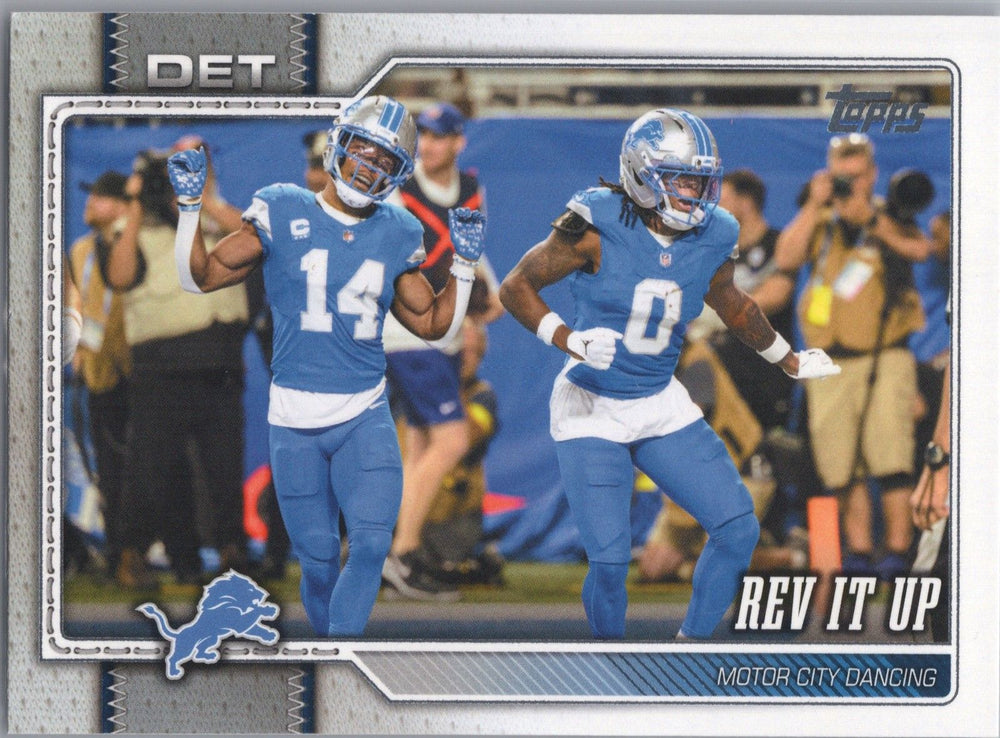 Topps NFL - Topps Flagship Football 2026 - Rev It Up (#299) Amon-Ra St. Brown e Jahmyr Gibbs - Detroit Lions - NM